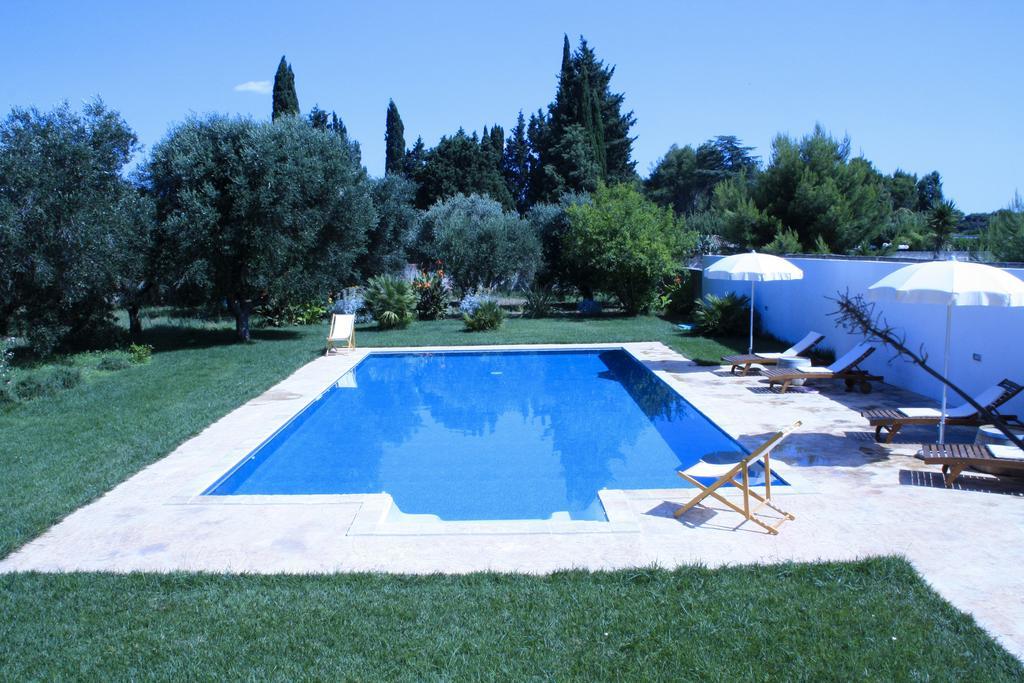 B&B Villa Giuliana Arnesano Exterior foto